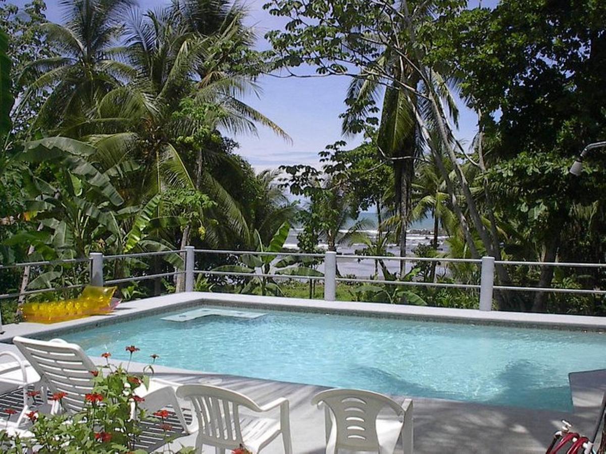 دومينيكال Coconut Grove Oceanfront Cottages المظهر الخارجي الصورة